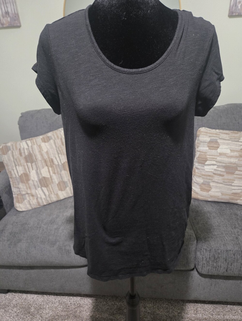 Max Studio Black Scoop Neck Short Sleeve Tee